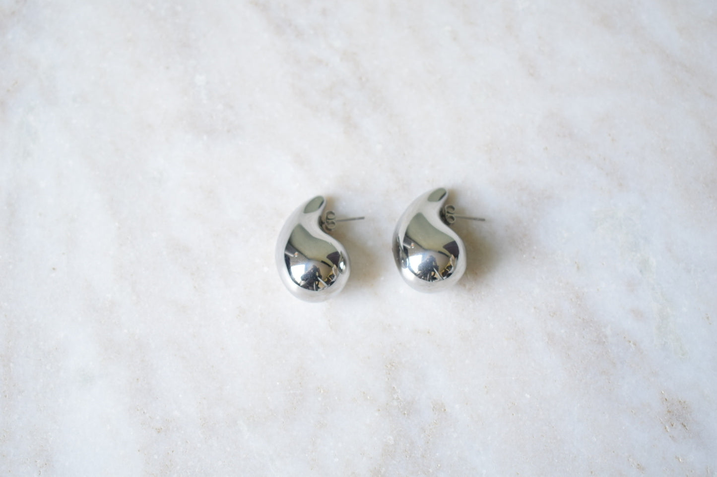 Costa Blanca Teardrop Earrings Silver