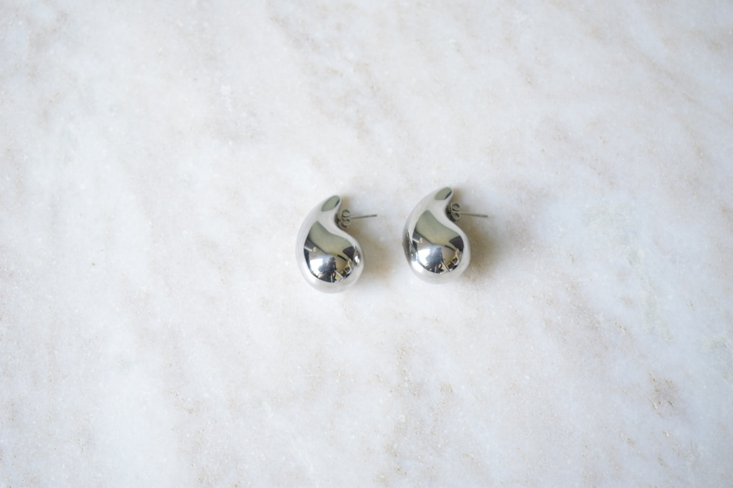 Costa Blanca Teardrop Earrings Silver