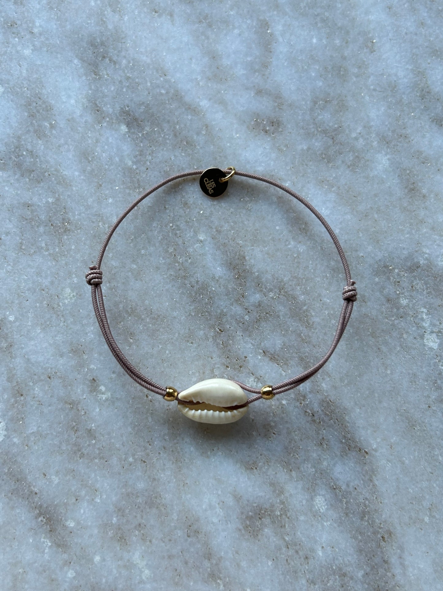 Chéri Armbandje Schelp Beige