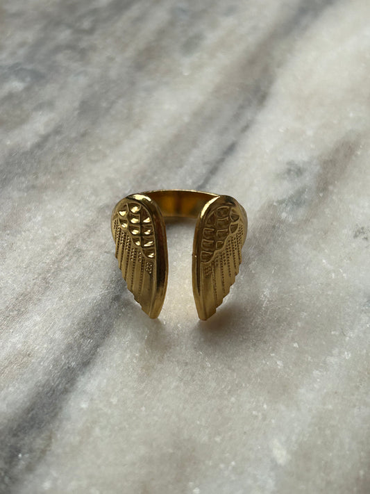 Los Angeles Wings Ring Gold