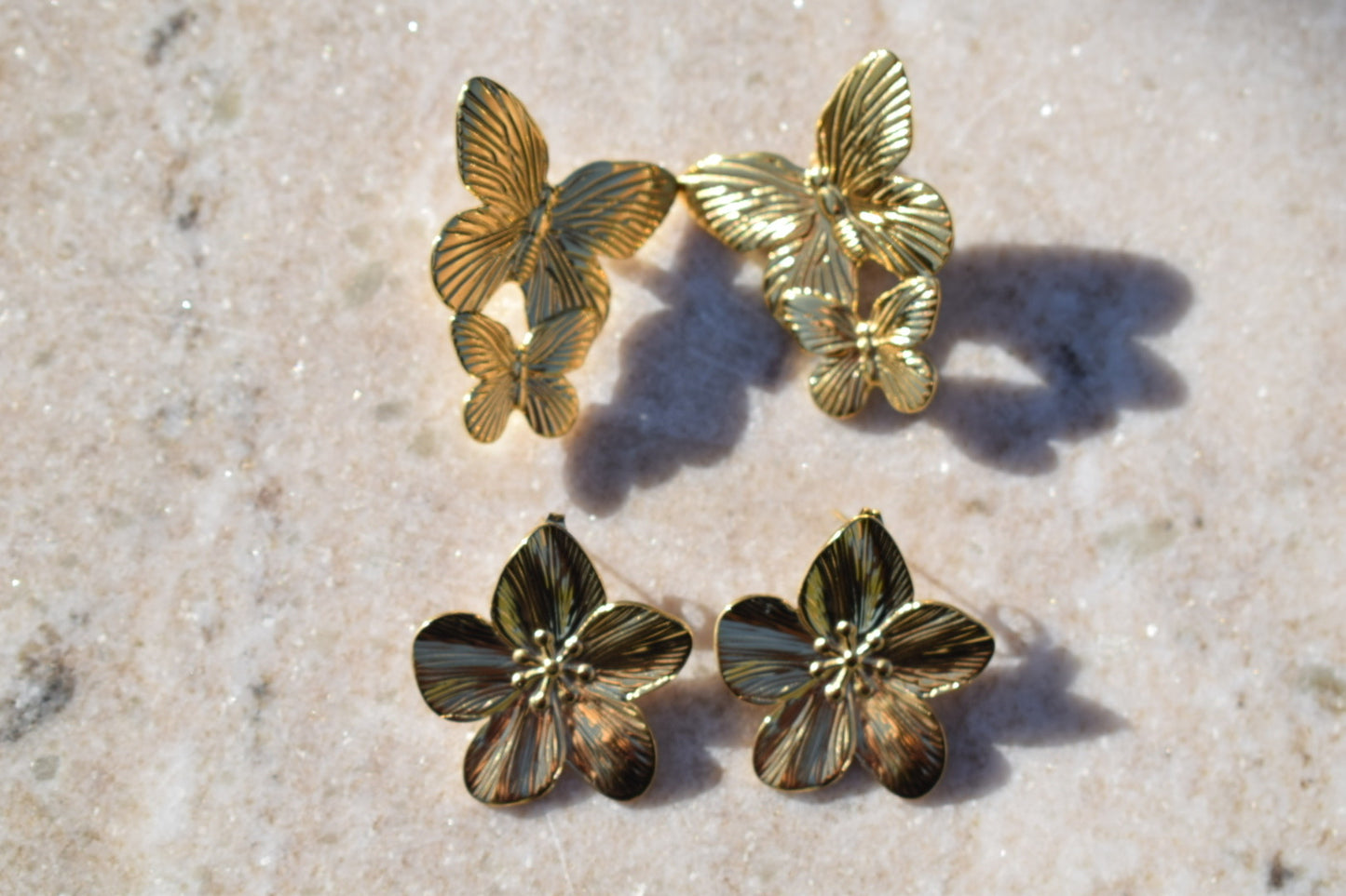 Valencia Flower Earrings Gold