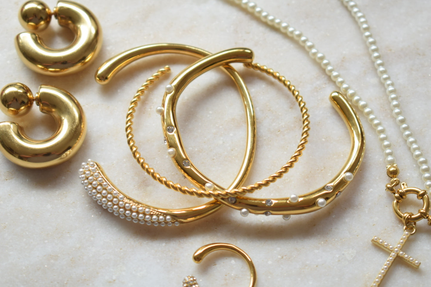 Pam Bangle Pearls