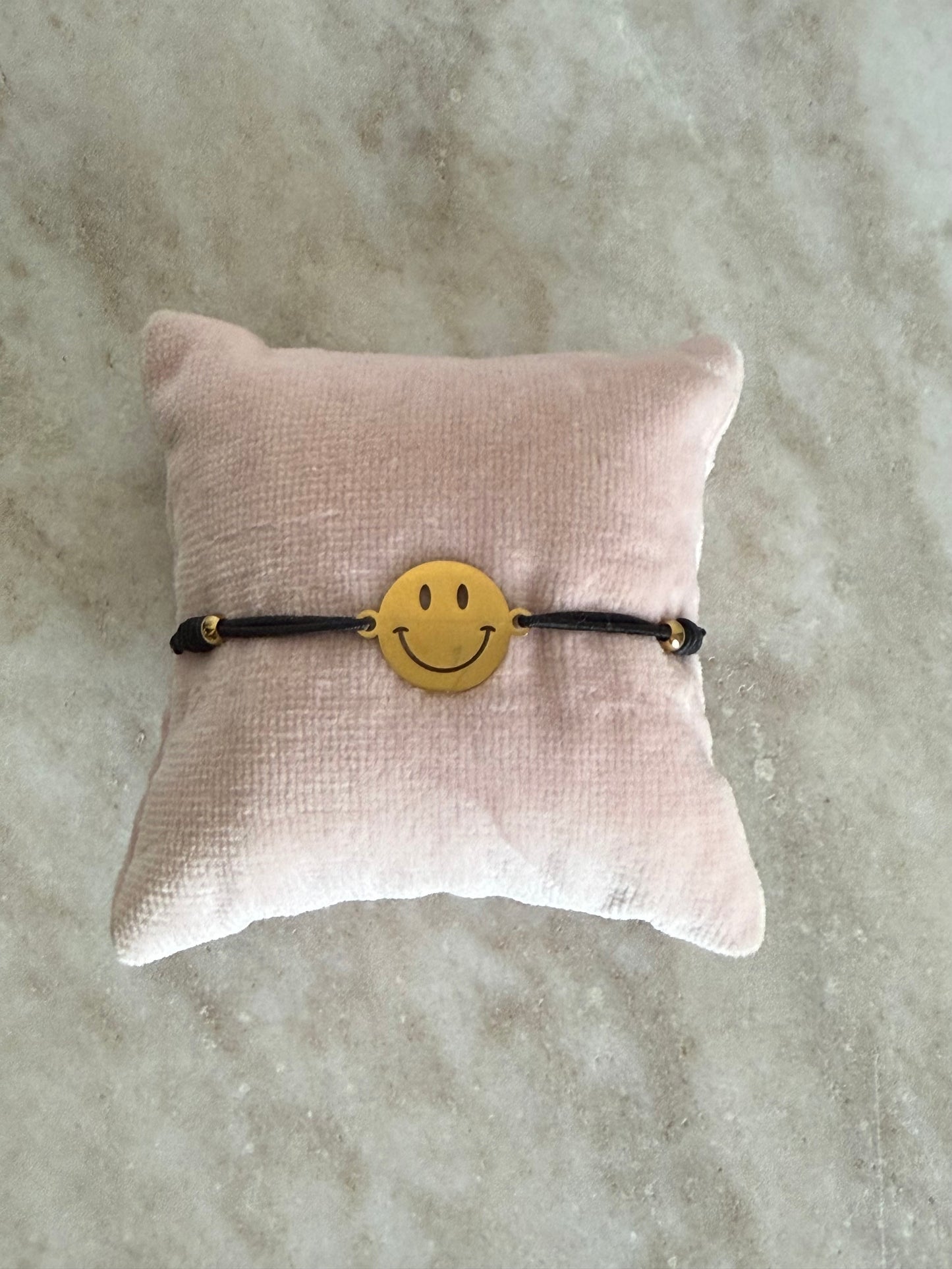 Smiley Armband Black