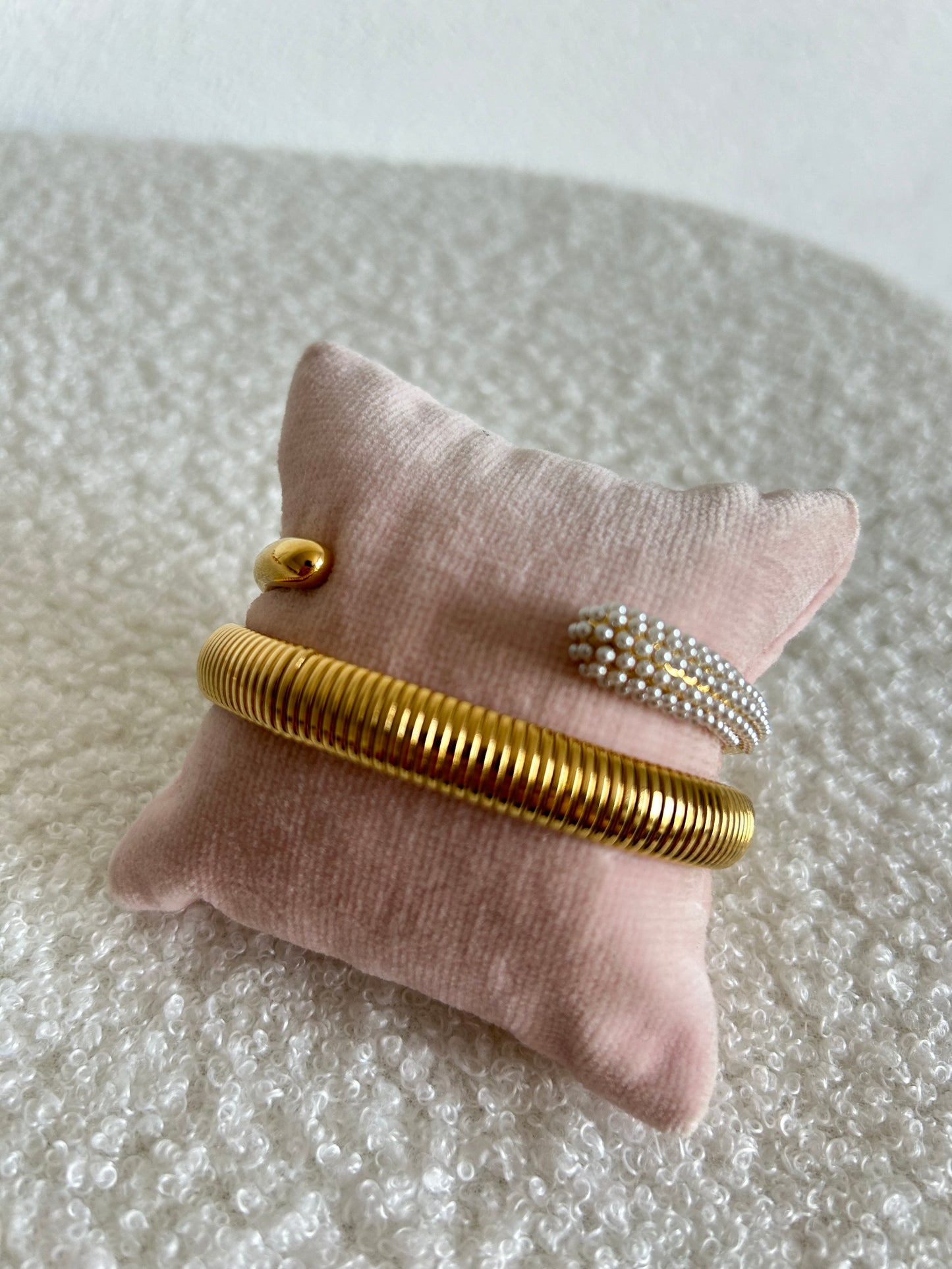 Pam Bangle Pearls