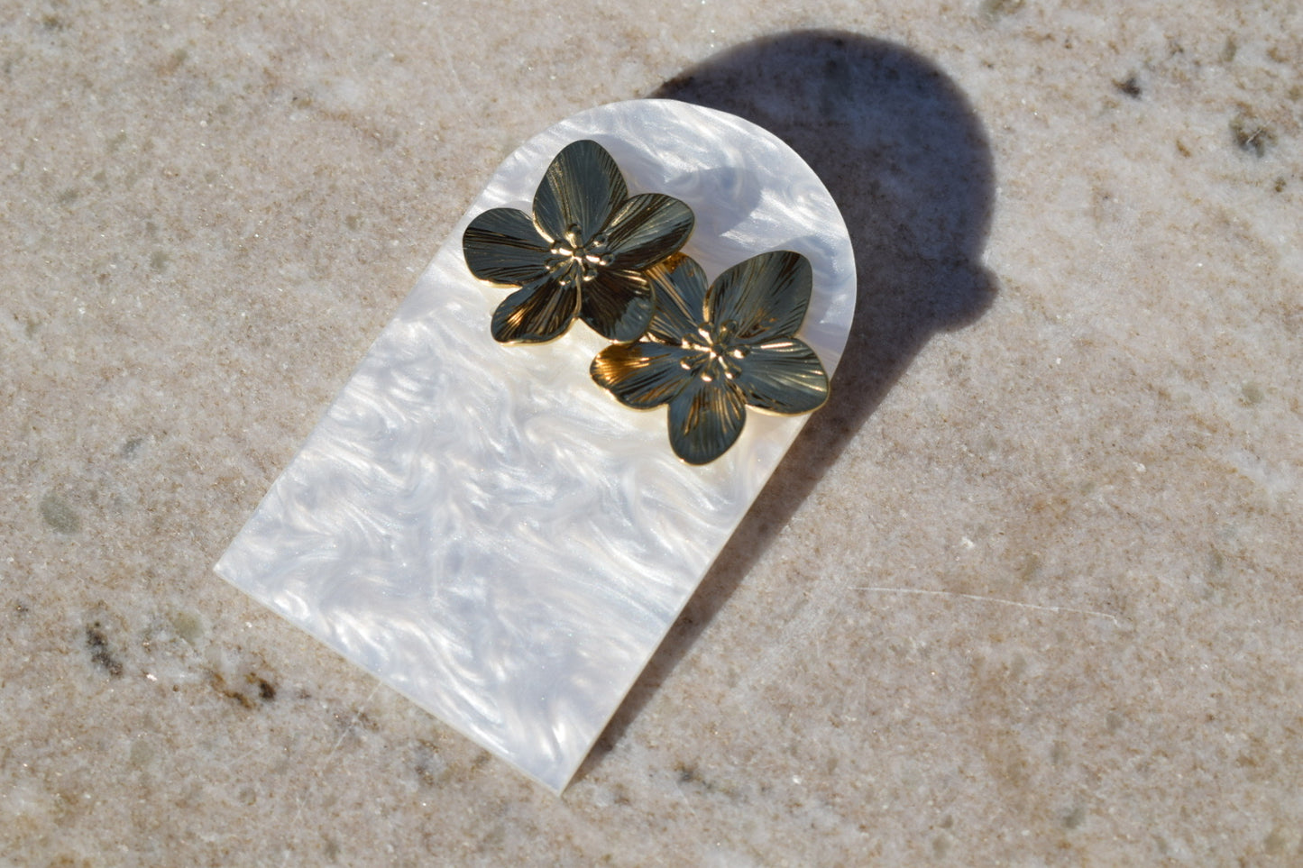 Valencia Flower Earrings Gold