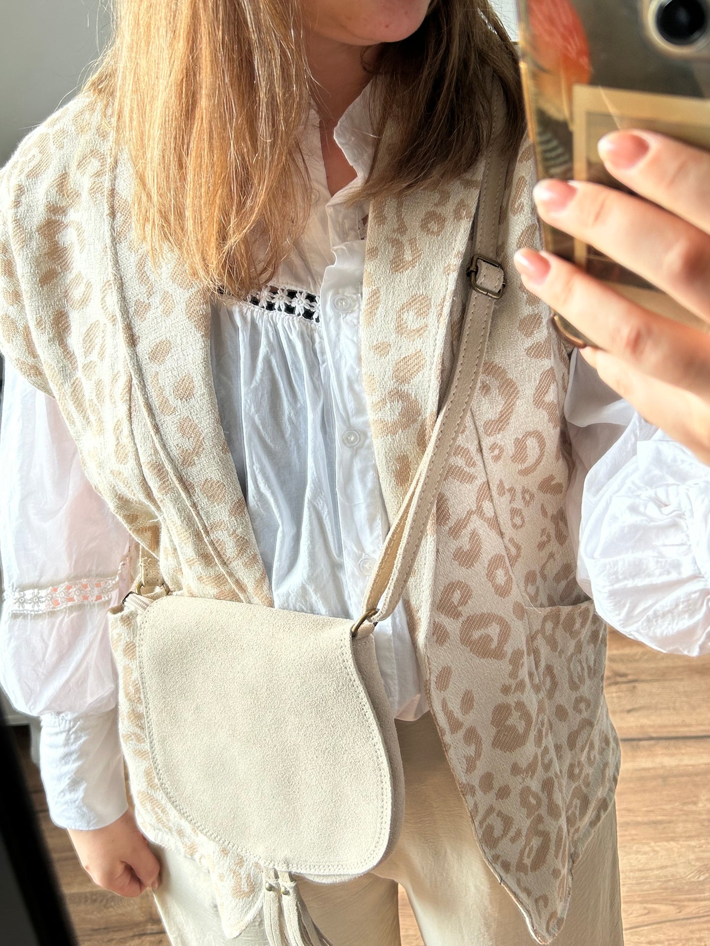 Beige Suede Tasje