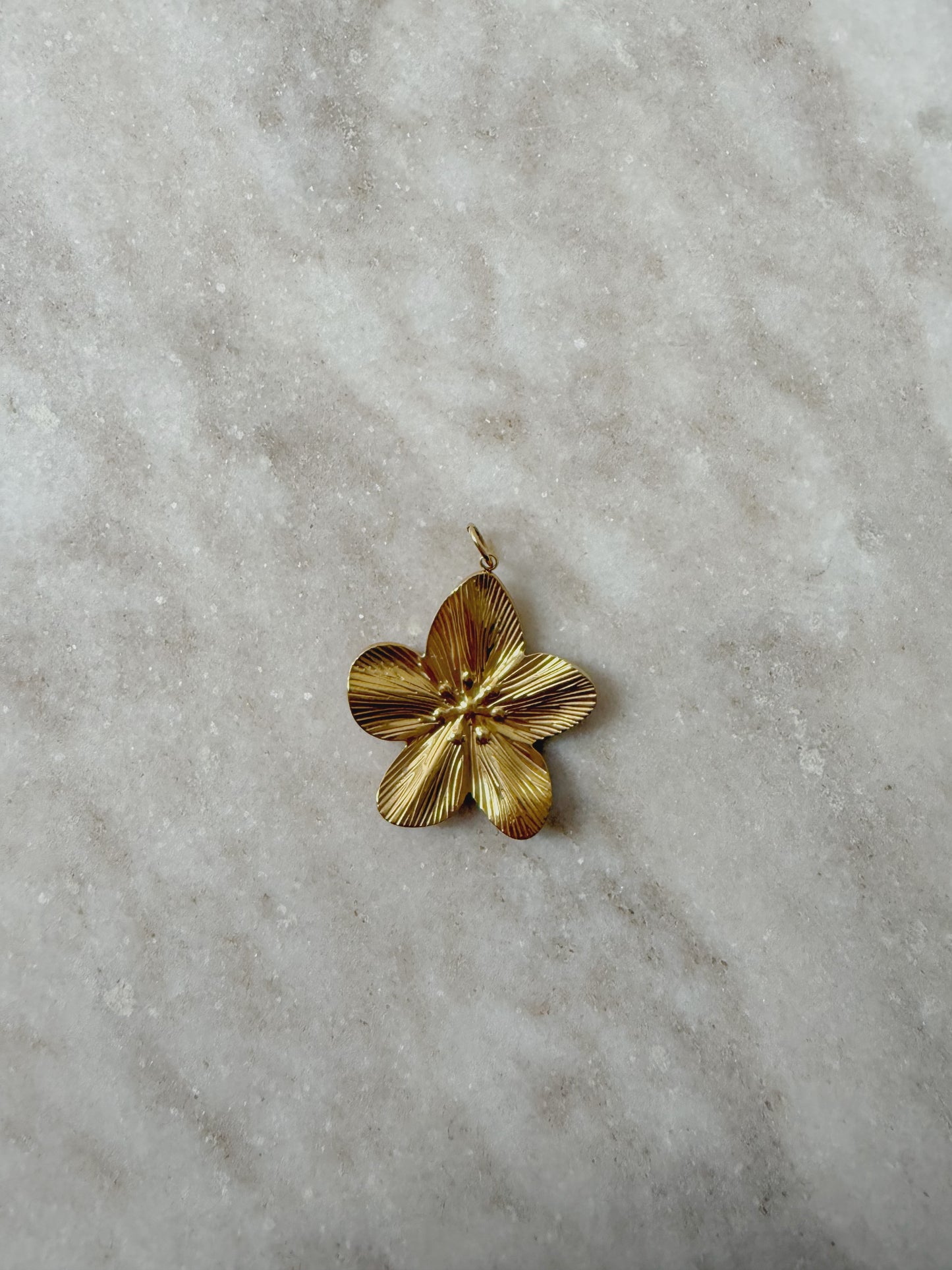 Lelie Bedel Goud