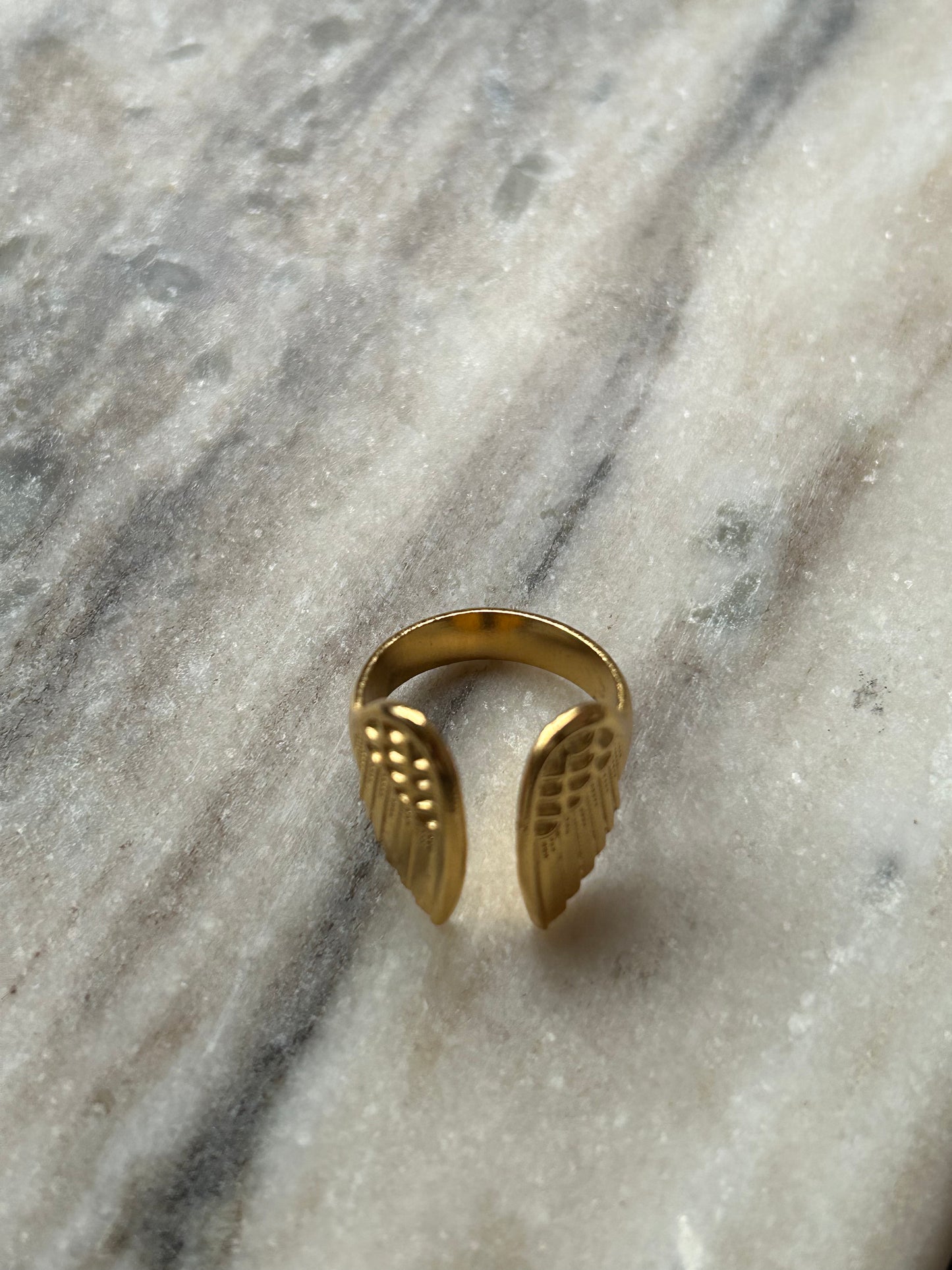 Los Angeles Wings Ring Gold