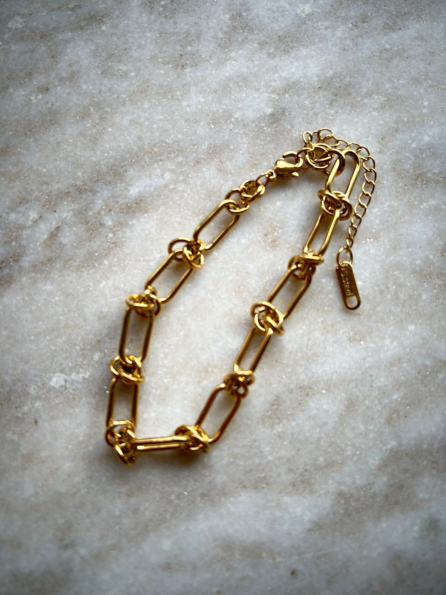 Chester Knot Bracelet Gold