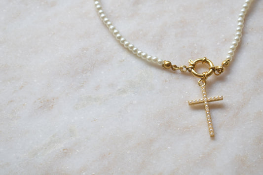 Ketting Pearls + Cross